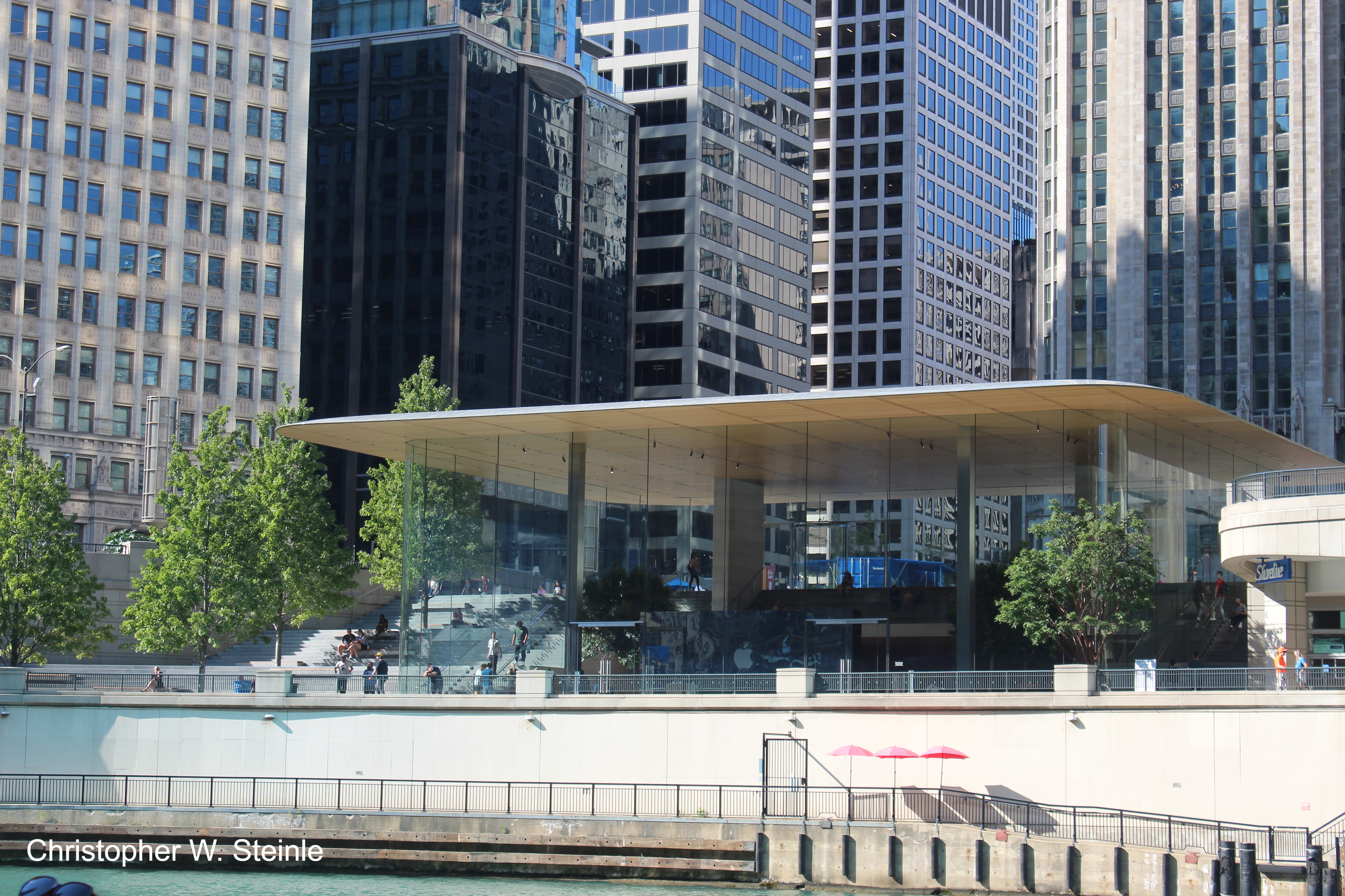 Apple Store, Chicago - 1