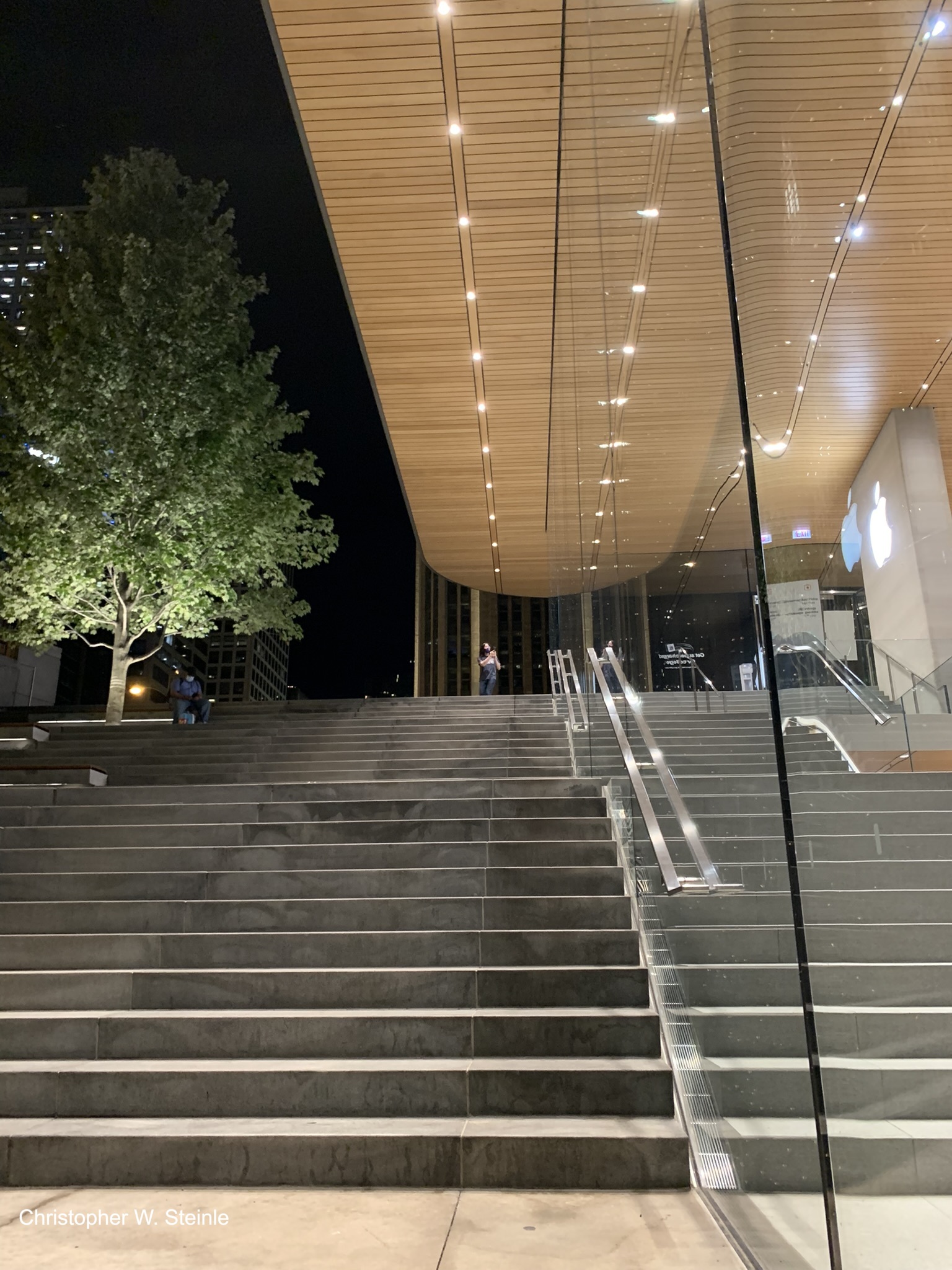 2022-apple-store-chicago-10