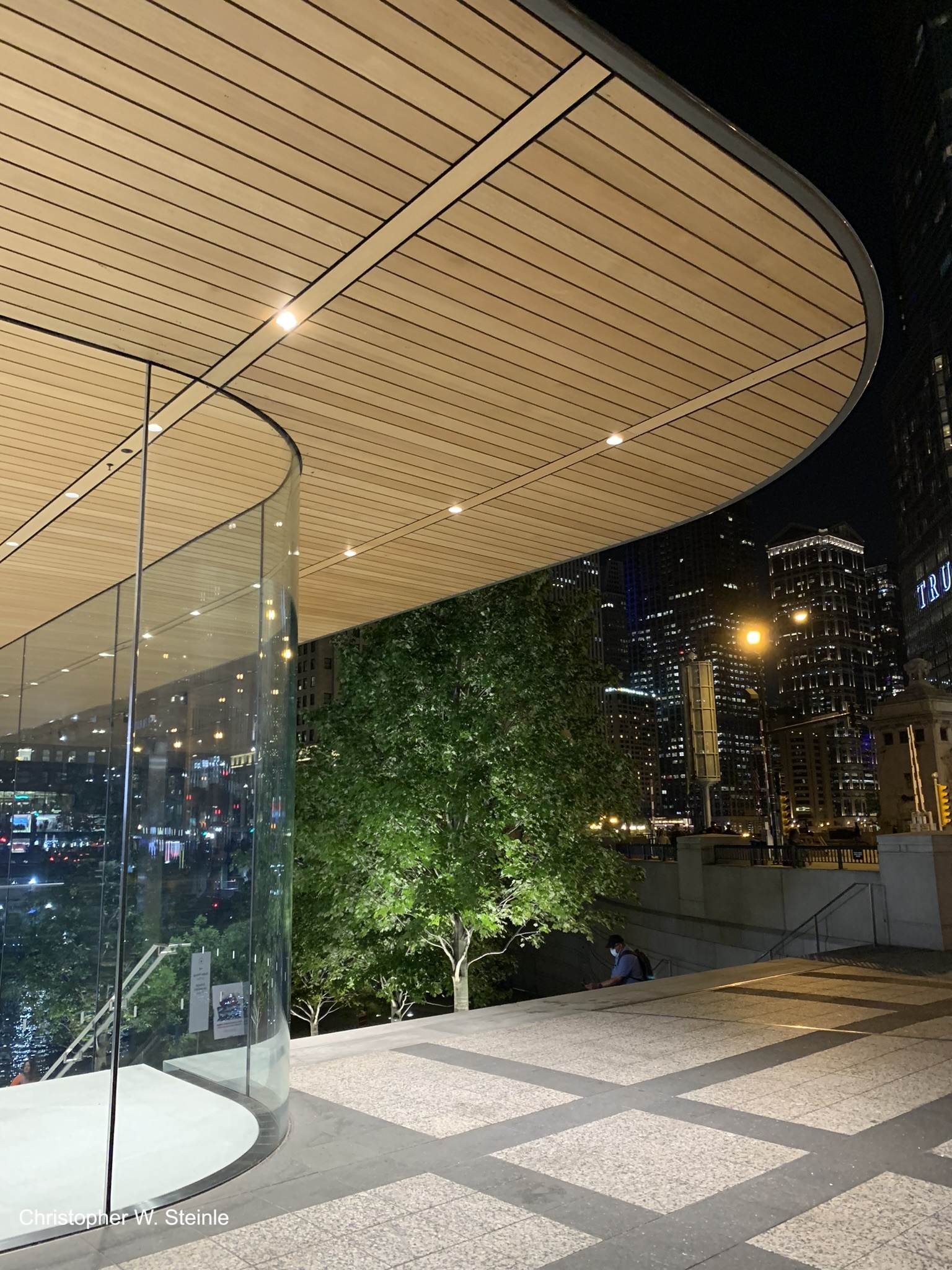 2022-apple-store-chicago-5