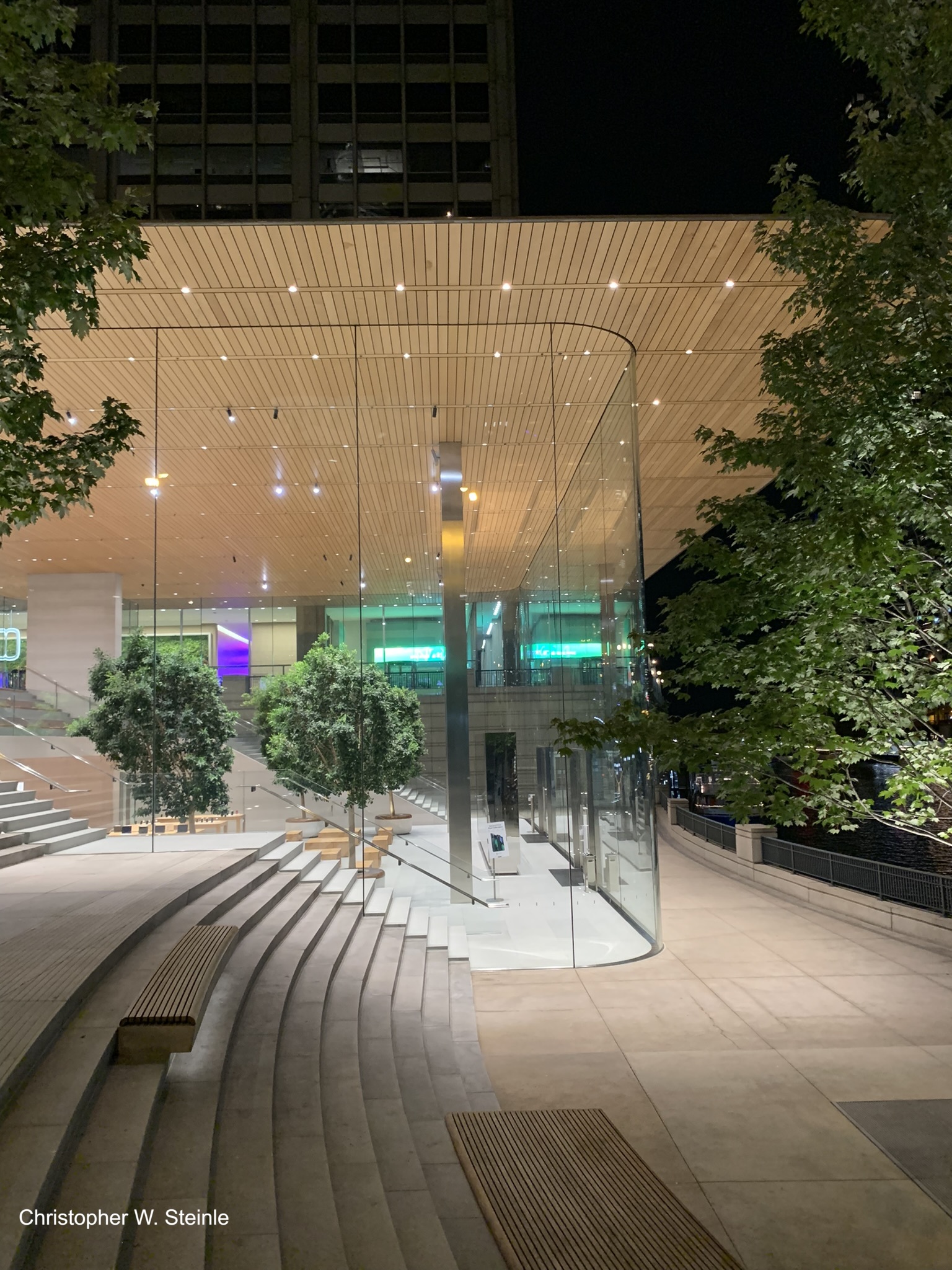 2022-apple-store-chicago-7